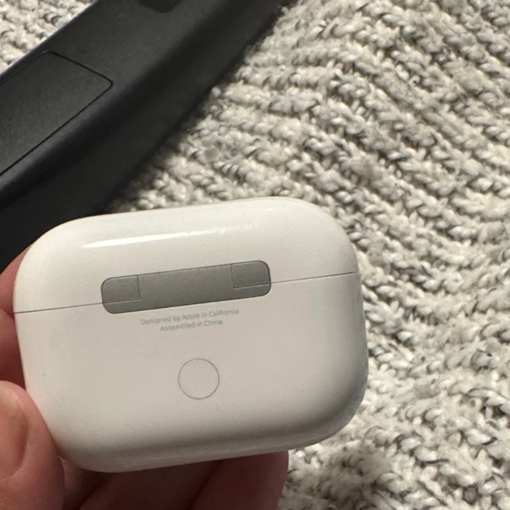 White Wireless Earbuds with Charging Case